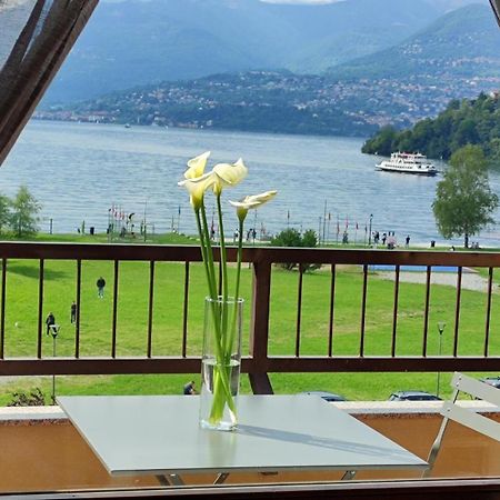 Lily Lake Maggiore Laveno-Mombello Exterior photo