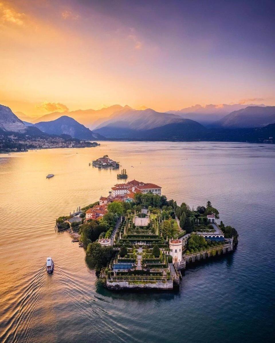 Lily Lake Maggiore Laveno-Mombello Exterior photo